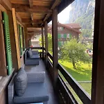 Staubbach View - Traditional Apartamento Lauterbrunnen