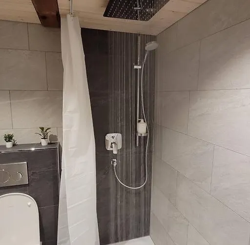 Staubbach View - Traditional *